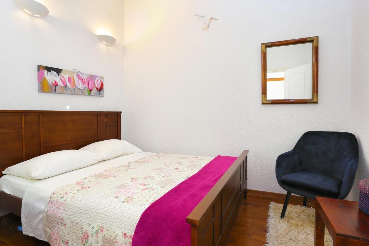 Apartments By The Sea Okrug Donji, Ciovo - 12502 โอครูกกอร์นญี ภายนอก รูปภาพ
