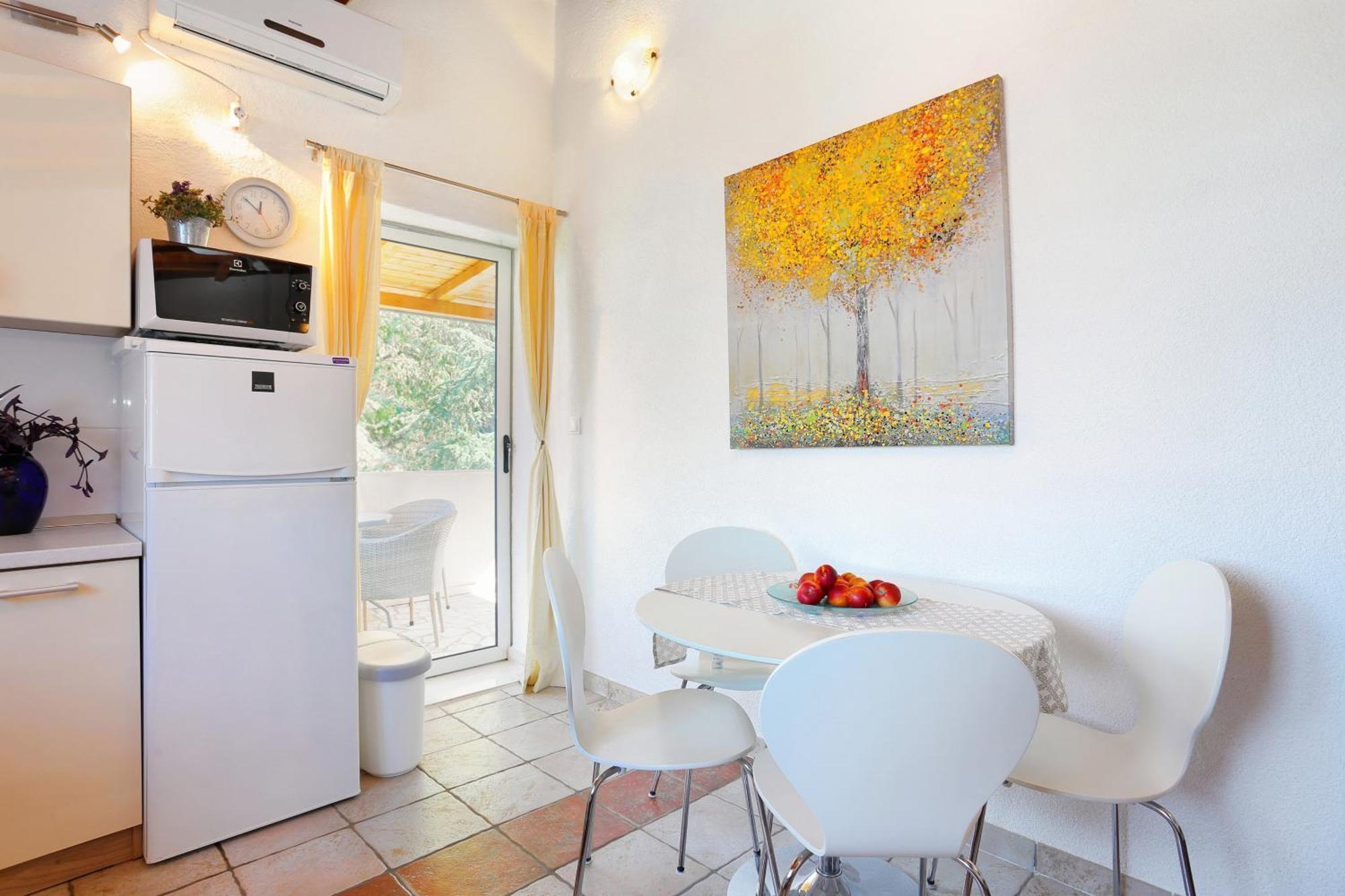 Apartments By The Sea Okrug Donji, Ciovo - 12502 โอครูกกอร์นญี ห้อง รูปภาพ